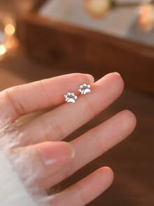 1 Pair Cute S925 Sterling Silver Cat Paw Print Stud Earrings For Women - one-size - View 3