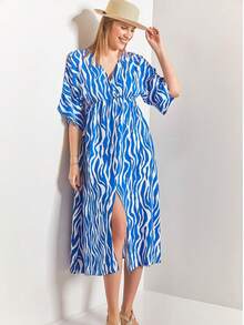 BIANCO LUCCI Women's Elegant Summer Cover Up Dress In Wave Print With Relax Fit And Split Hem For Vacation And Going Out - Blue and White - View 4
