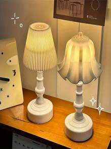 1 Mini Blooming LED Table Lamp, Modern Style Plastic Night Light, Used For Bedroom And Desk Decoration, Perfect As A Warm Home Gift, Perfect For Decorating Cafes, Hotels, And Living Rooms