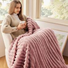 Fleece Throw Blanket For Couch Sofa Or Bed Super Soft Throw Blanket Premium Silky Flannel Fleece 3D Ribbed Jacquard Lightweight Bed Blanket All Season Use