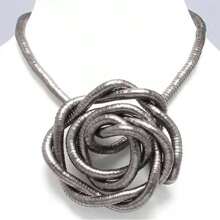 1pc Fashionable Flexible Snake Design Twisted Necklace, Versatile Style, Suitable For Women's Outfits And Holiday Attire
