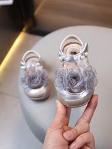 1 Pair Girls' Flower & Tower Design Classic Children PU Lace-Up Flat Sandals With Pearl Decor, Cute Baby/Toddler Summer/Spring/Autumn/Winter Shoes