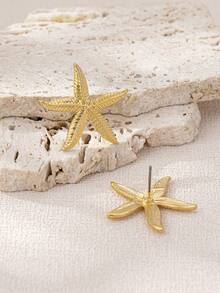 1 Pair Fashionable Elegant & Delicate Starfish Shape Stud Earrings - Golden - View 3