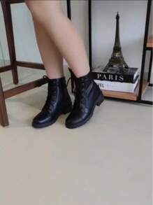 Bota Coturno Feminina Cano Baixo Preta Estilo Conforto Blogueirinha, Coturno Tratorado botas feminina elegant