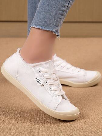 New Breathable Canvas Shoes Women Plus Size Fashion Flat Shoes Spring Summer Ladies Classic Lightweight Casual All-Match Sneakers Ladies Sports Casual Shoes Singles