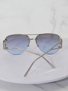 1 Pair Unisex Gold Frame Cat Eye Metal Fashion Glasses, Punk Street Vintage Chic Women's Accessories Fashion Shades, Suitable For Street Photography, Beach Travel In Summer, Easter Party, Daily Outfit Accessories, Men's Fishing, Travel, Camping Accessories