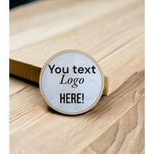 Posavasos de madera personalizados | Agrega tu texto o logotipo | Recuerdos de boda, regalos de inauguración de casa, posavasos únicos para bar | Tapetes de madera - Multicolor - Ver 2