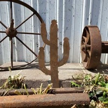 1 Stück rostiges Metall Kaktus Kaktus Gartenkunst - Vintage Wüstengarten Stecker für Outdoor-Dekoration, perfekt für Blumentöpfe, Wiesen, Rasenflächen und Muttertagsgeschenke, Kaktus-Dekoration