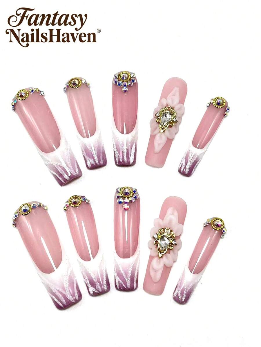 10 Pezzi di corona da principessa a forma di bara, realizzata a mano con metodo artigianale. Polvere di zucchero sfumata, specchio magico, diamante intagliato a mano 3D con fiori in rilievo. Elegante e versatile, adatto a varie occasioni in primavera e autunno. Può essere regalato ad amici per Capodanno o compleanni.