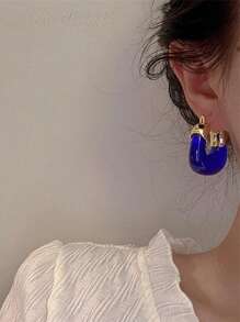 Women's Resin U-Shaped Retro Coffee Earrings, European And American Exaggerated Personalized Design, Niche High-End, Daily Commute Matching, Breaking Monotony, Adding Retro Chic, Party Wear As Visual Focus, Suitable For Autumn/Winter Outfits, Easily Upgrading Overall Styling
