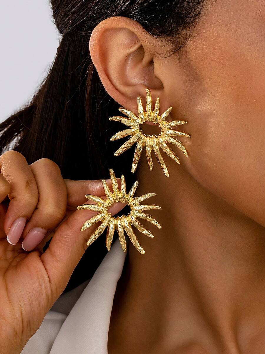 1 Pasang Anting Tusuk Bunga Matahari Elegan dan Modis - Yellow Gold - View 1