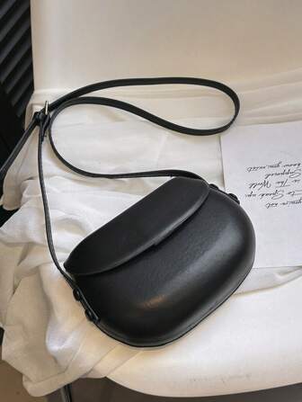 2024 Summer New Korean Retro Red Saddle Bag Crossbody Small Bag Women's Versatile Simple Phone Bag