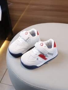 1 paire de baskets de sport respirantes en maille pour enfants, légères et antidérapantes, doublure douce, convient aux garçons et aux filles en toutes saisons