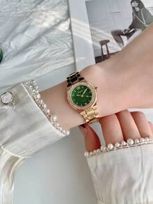 1 件全新金色不锈钢女士石英表，时尚且是情人节和母亲节的理想礼物 - 均碼 - 查看 15