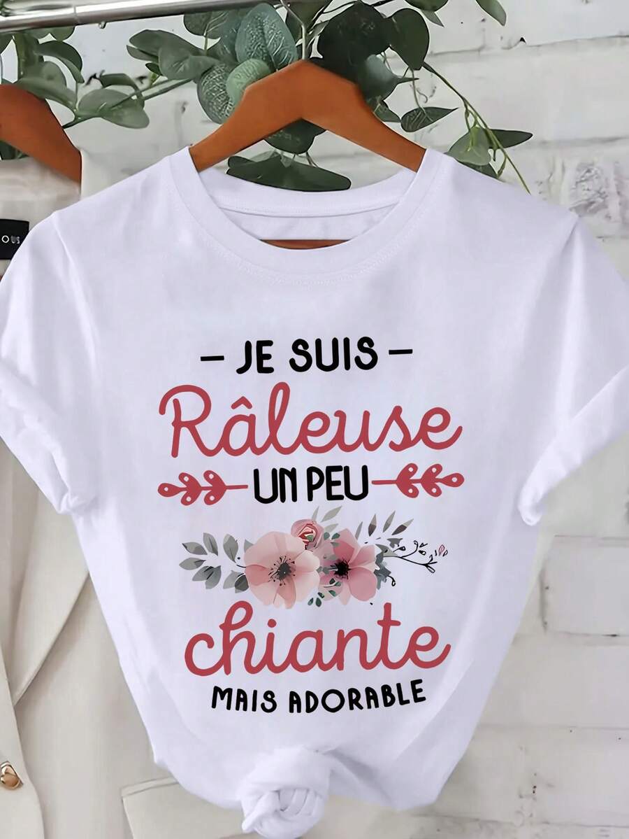 Camiseta de mujer de manga corta casual con cita en francés y diseño floral - Cuello redondo, Atuendo casual, Camisetas de señora