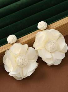1 Paar elegante Ohrringe für Damen aus Blumengewebe mit Kamelien, geeignet für Urlaub, Geburtstag, Date, Party, Einkaufen und den täglichen Gebrauch