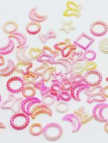 亚克力DIY饰品，奶油胶手机壳，发夹，装饰饰品材料，巴洛克饰品，DIY手工耳环，头饰，鞋子，服装配饰。本产品广泛应用于装饰，吊坠，配饰等。