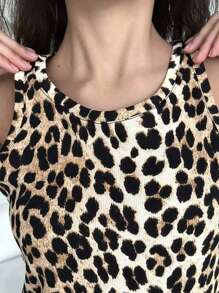 2pcs Women Summer New Casual Fashion Comfortable Knitted Leopard Print Sleeveless Round Neck Tank Top And Elastic Waist Ruffled Hem Shorts Set, Suitable For Home Wear