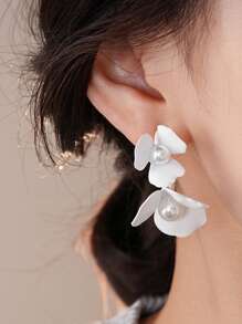 New Spring Floral Pearl Earrings, Pure White Elegant Stud Earrings, Refreshing & Versatile Jewelry For Women