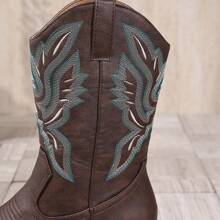 Women's Chunky Heel Slip-On Embroidered Coffee Brown Western Boots, Square Toe Mid-Calf Boots, Fashion Versatile Cowboy Boots For Autumn/Winter, New Design Short Brown Wooden Heel Cowgirl Boots