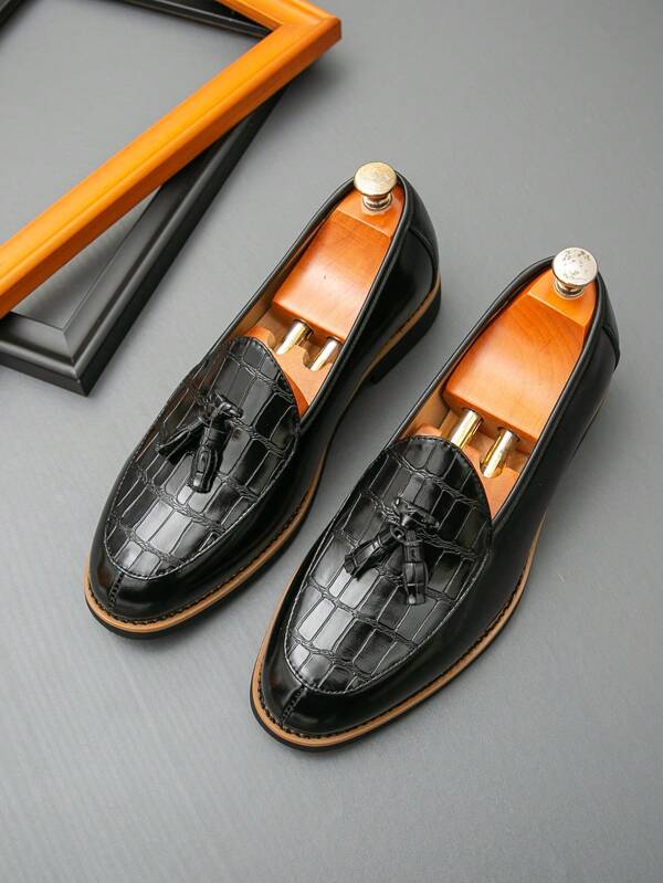 Casual Fringed Tassel Loafers, Versatile For Business, Party, Wedding, Pointed Toe Design