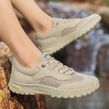Zapatos casuales de exterior para hombre, zapatillas de moda con estilo retro, zapatos de playa de corte calado para caminar