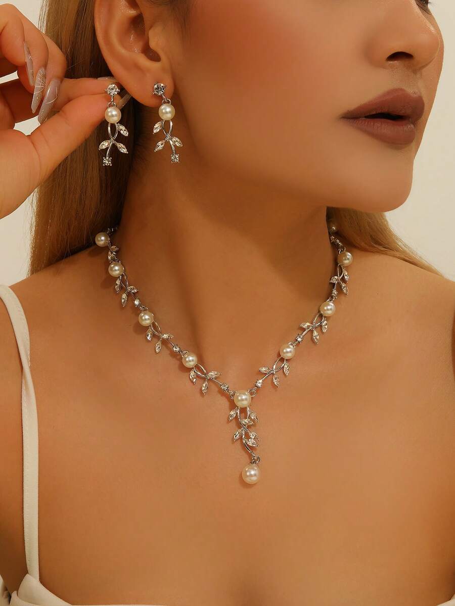 3pcs Crystal Leaf Jewelry Set Including Necklace And Earrings, Elegant For Banquet - Silver - View 1