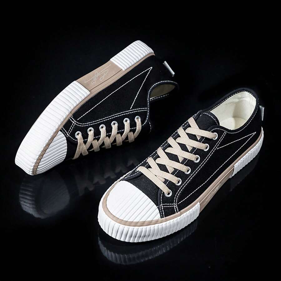 Fashionable Women's Retro Platform Shoes - Contrast Colors And Flat Sole Design - Black - View 1