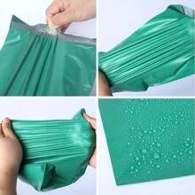 25/50 Stück Poly Mailer Taschen für kleine Unternehmen, wasserdichte Plastik-Versandtaschen für Kleidung, selbstklebende reißfeste Versandumschläge in Großpackung für den Schulbeginn