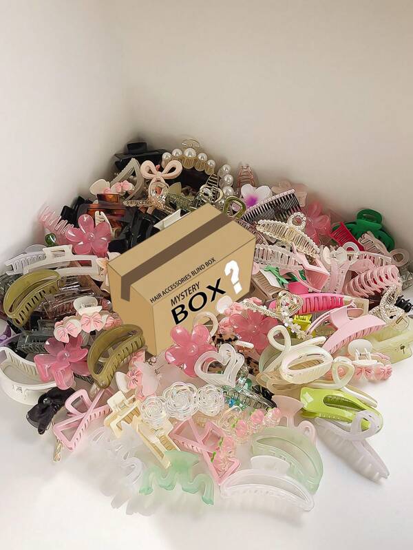 1pc Surprise Mystery Box! (Contains 1 Random Style Hair Claw Clip From The Images, Randomly Sent) Suitable As A Gift For Ladies, Birthday Parties, Holidays. Perfect For Yourself, Friends, Or Loved Ones! Good Luck, The Mystery Box Contains Only 1 Hair Claw Clip, Which May Be A Regular Clip Of Good Quality. If You Don't Like It, Please Don't Leave A Bad Review, Check The Details Carefully Before Purchasing.