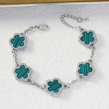 1pc Light Luxury Single-Sided Zirconia Inlaid Stainless Five Leaf Grass Bracelet, For Daily Wear, Dating, Vacation And Other Occasions. Made Of Hypoallergenic Titanium Steel And Popular Jewelry, It Is The Perfect Gift For Girlfriends ﻿