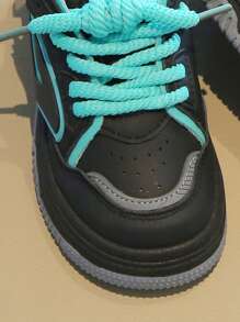 1 Pair Unisex Kid's PU Crossed Lace-Up Anti-Slip Round Toe Thick Sole Flat Soft-Sole Cute Sport Sneakers, Versatile Casual Basketball Shoes, Suitable For All Seasons