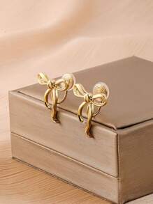 1 Pair Fashion Bowknot Clip On Earrings For Women, Elegant Clamp Earrings Suitable For Daily Wear, Gift For Ladies