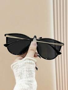 1 Pair Classic Black Framed Sunglasses For Men And Women, Suitable For Street Fashion, Sports, Driving, Travel, Holidays, Beach, UV Protection, Outdoor Activities, Fishing, Golf, Sun Protection, Sports Style, Driving, Parties, Outings, Hiking - 彩色 - 查看 4