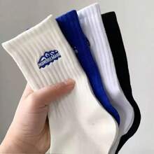 Customizable Socks - Can Be Customized With Personal Name Or Logo According To Individual Needs. Whether It's For Displaying Your Unique Style Or For Team/Event Identification, It Can Showcase Your One-Of-A-Kind Personalized.