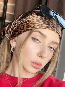 1 pezzo Foulard quadrato in seta da donna da 90x90 cm con stampa leopardata, accessorio di moda per primavera/estate