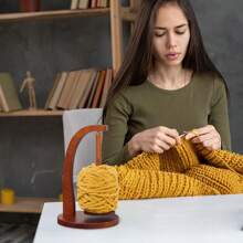 Wooden Yarn Holder For Crocheting – Magnetic Yarn Spinner With Personalized Touch – Yarn Winder And Crochet Accessories – Perfect Gift For Knitting Lovers