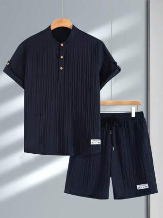 Men's Spring/Summer 3-Button Henley Neck Short Sleeve Shirt And Drawstring Shorts Solid Color Jacquard Casual Holiday 2pcs Set