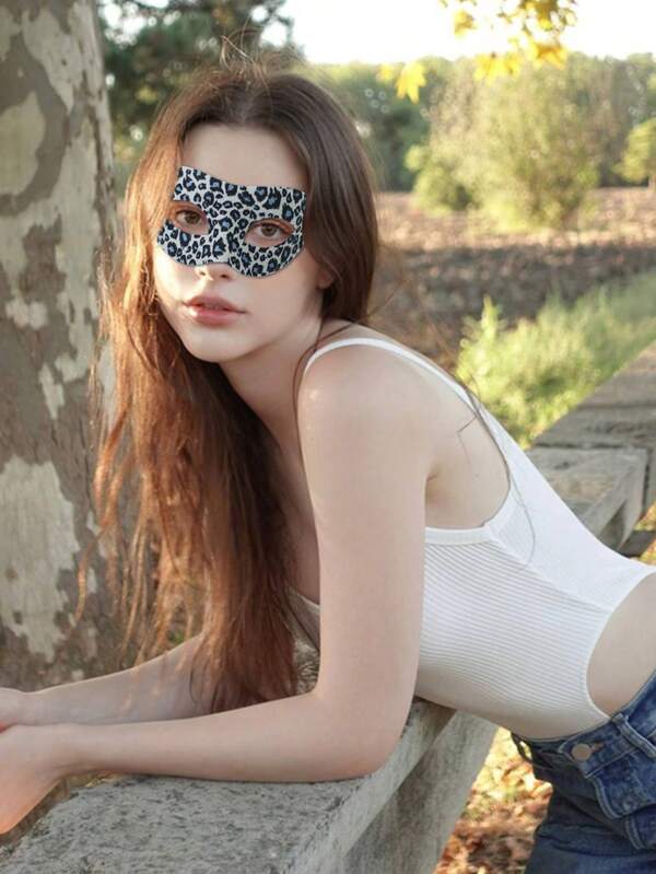 2pcs Delicate Leopard Print PVC Sexy & Charming Masks, Suitable For Masquerade, Carnival, Parties, All Seasons