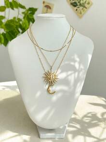 3pcs/Set Vintage Fashion Women Gold Metal Moon And Sun Pendant Multilayer Necklace Set