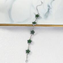 1pc Light Luxury Single-Sided Zirconia Inlaid Stainless Five Leaf Grass Bracelet, For Daily Wear, Dating, Vacation And Other Occasions. Made Of Hypoallergenic Titanium Steel And Popular Jewelry, It Is The Perfect Gift For Girlfriends ﻿