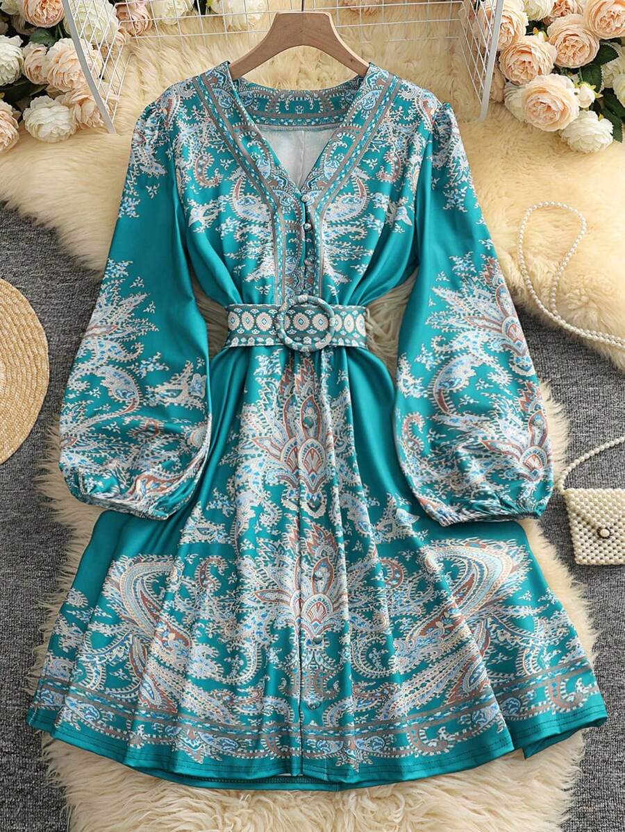 Sukienka damska z krótkim rękawem, modna, z dekoltem w serek, w stylu boho, z nadrukiem na dole i ozdobnymi guzikami, na wiosnę i lato, do noszenia na wycieczce, krótka sukienka