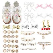 40 pezzi Accessori per scarpe, includeono spille, fermagli, fiocchi, gioielli, perle, decorazioni di moda per vestiti, borse, sneaker, calze, cappelli