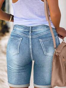 Chic And Fashionable: Women's Casual Denim Shorts For Spring And Summer - Light Wash - View 5