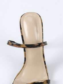 Sandalias de tacón alto de punta fina con estampado de leopardo y correa de tobillo - Sexy, de moda, elegante para fiestas, banquetes, reuniones, tacones negros, tacones de aguja - Marrón - Ver 10