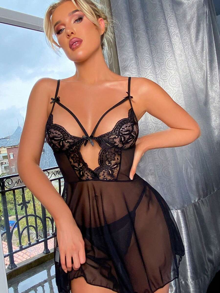 2pcs Lace Patchwork Front Slit Asymmetrical Hem Sexy Nightgown - Black - View 1