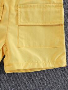 Set de 2 piezas de camiseta de cuello redondo y pantalones cortos casuales de niño pequeño con estampado de jirafa de dibujos animados, para verano