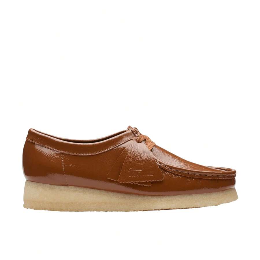 Wallabee. Dusk Brown Pat - Dusk Brown - View 1