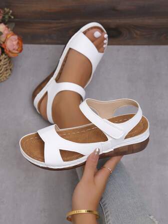 女式夏季厚底坡跟钩环凉鞋，平底凉鞋