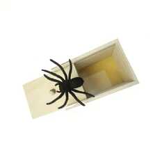 Caja de broma de araña original, juguete de caja de madera divertido, caja de regalo sorpresa divertida para Navidad, Halloween, broma práctica y kit de regalo sorpresa, sorprende a tu familia y amigos con este divertido juguete de caja de madera con araña. ¡Caja de madera creativa hecha a mano!